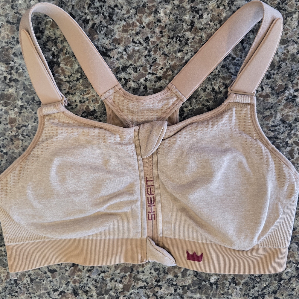 SHEFIT Tan Sports Bra with Adjustable Straps and Front Closure